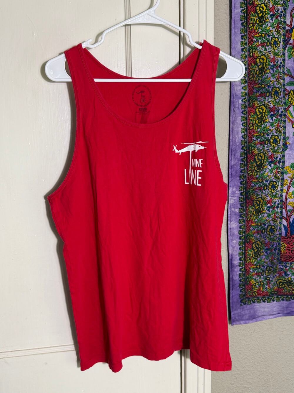 Nine Line Apparel RED Remember Everyone Deployed Tank Top Men’s Large Patriotic